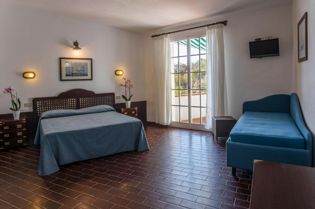 Hotel Antares Capoliveri  Ngoại thất bức ảnh