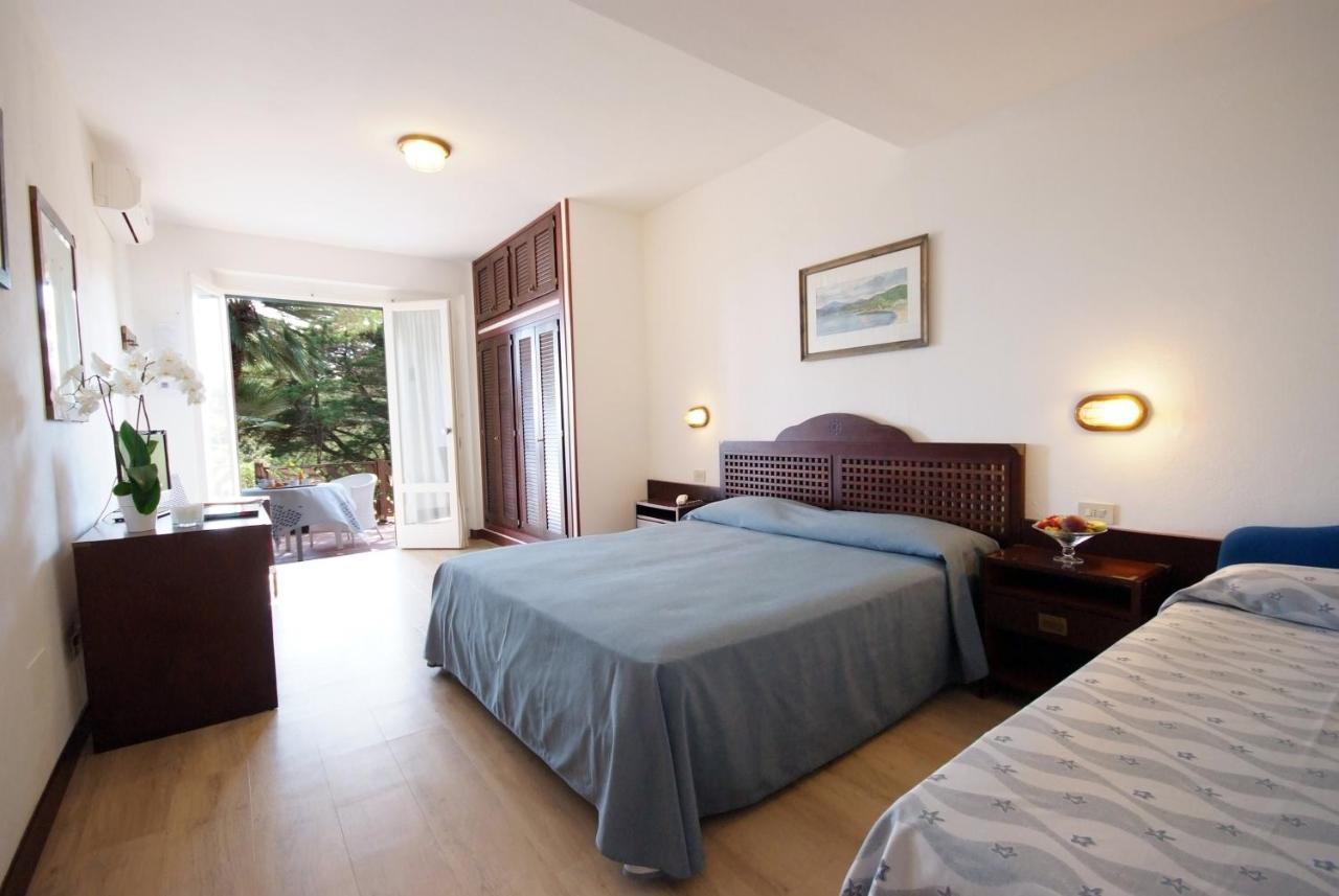 Hotel Antares Capoliveri  Ngoại thất bức ảnh