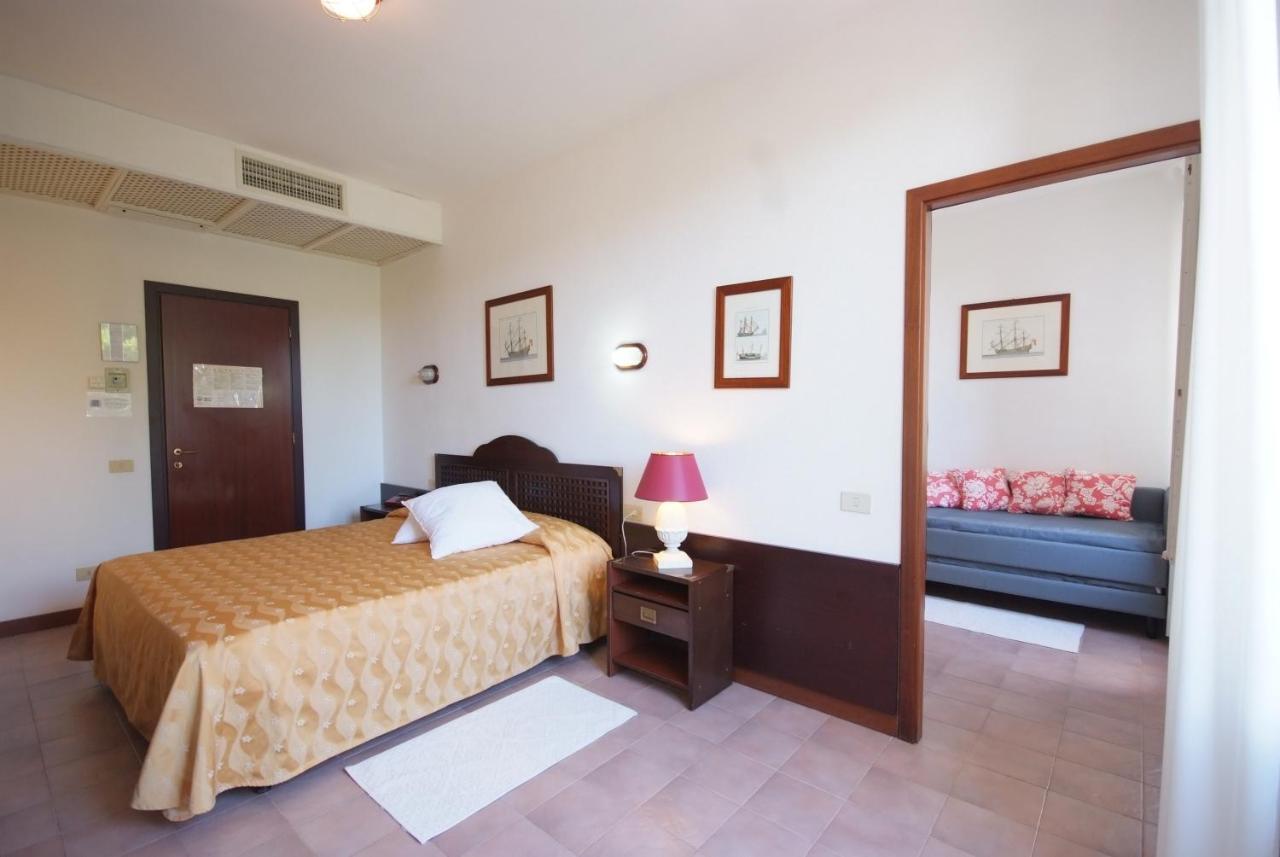 Hotel Antares Capoliveri  Phòng bức ảnh